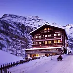 Bella Vista Hotel 3*