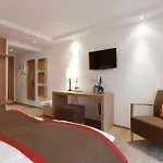 Bella Vista Hotel 3*