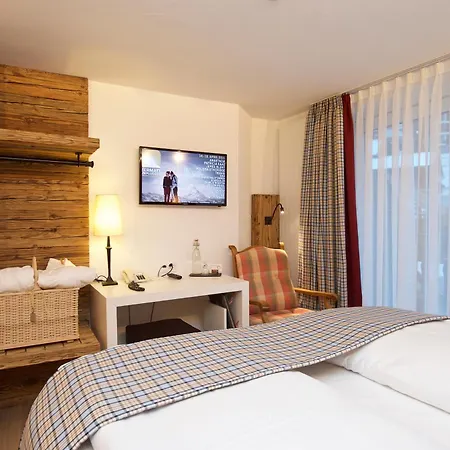 Bella Vista 3* زيرمات