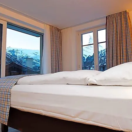 Bella Vista Hotel 3*