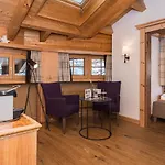 Bella Vista Hotel 3*