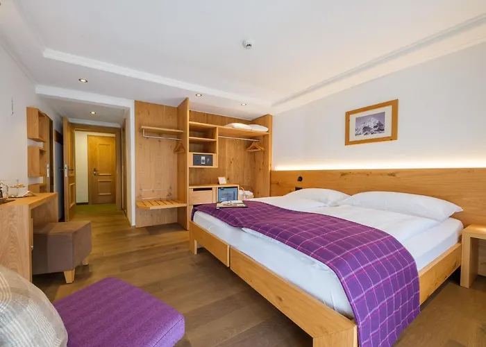 Bella Vista Hotel 3*